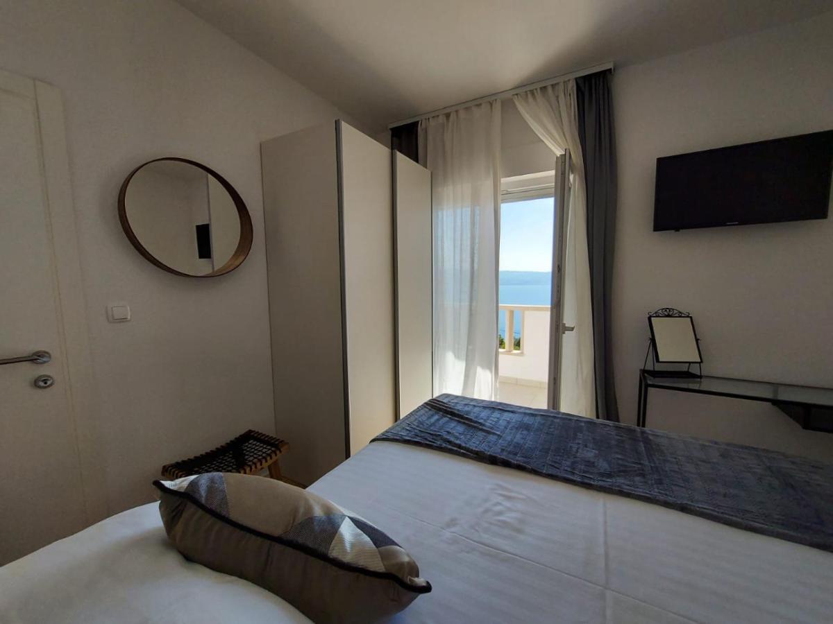 Apartmani Cvita Omis Exterior photo